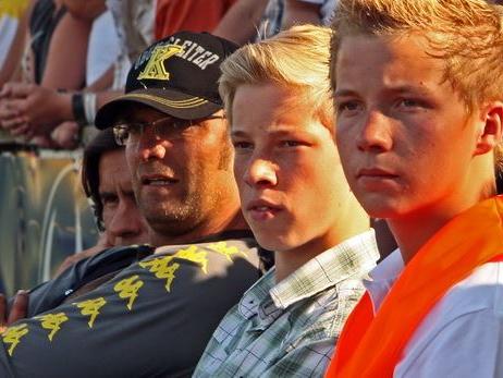 Jürgen Klopp erstmals als Trainer von Borussia Dortmund im Testspiel bei Eintracht Rheine.