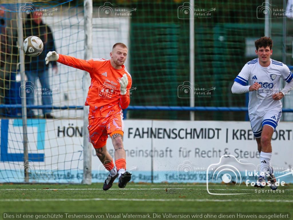 2026-10-25 FC BG Castrop-Rauxel - TuS Heven Foto Lukas (78)