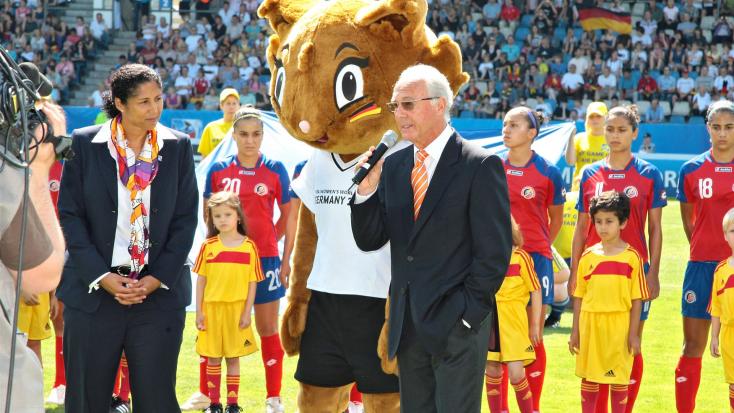 SP07-14 Franz Beckenbauer U20-Frauen-WM Foto Lukas1