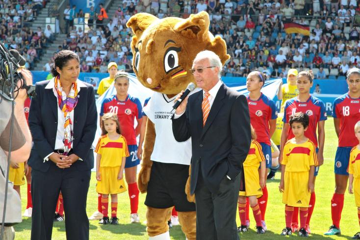 SP07-14 Franz Beckenbauer U20-Frauen-WM Foto Lukas1