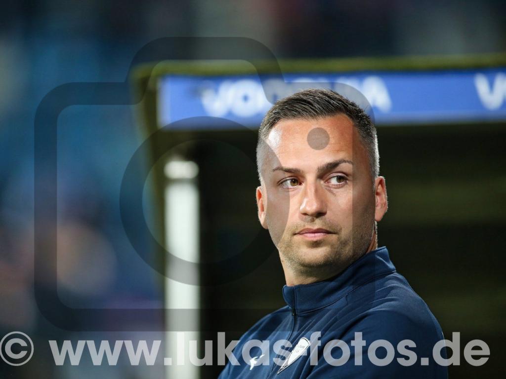 2025-09-27 Trainer Siebers Bochum - Düsseldorf Foto Lukas 0005